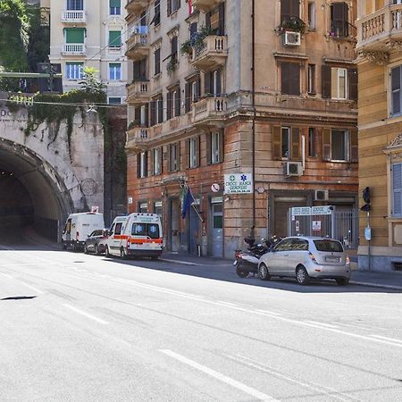 Colore E Stile Nel Centro Di Genova By Wonderful Italy Appartement Buitenkant foto